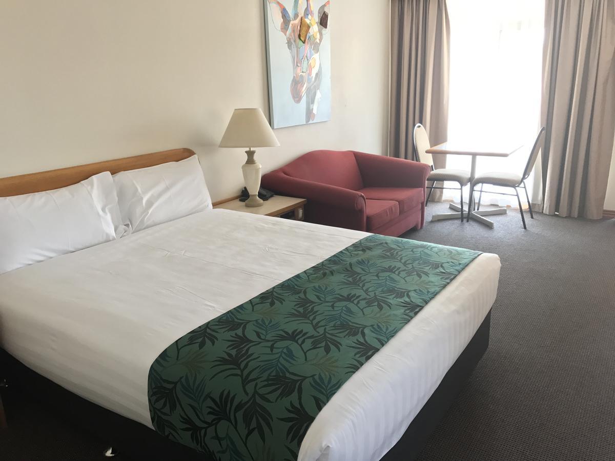 Cascades Motor Inn Dubbo Esterno foto