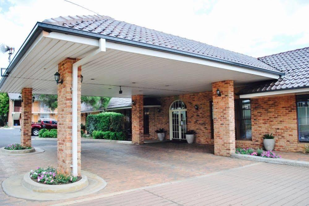 Cascades Motor Inn Dubbo Esterno foto